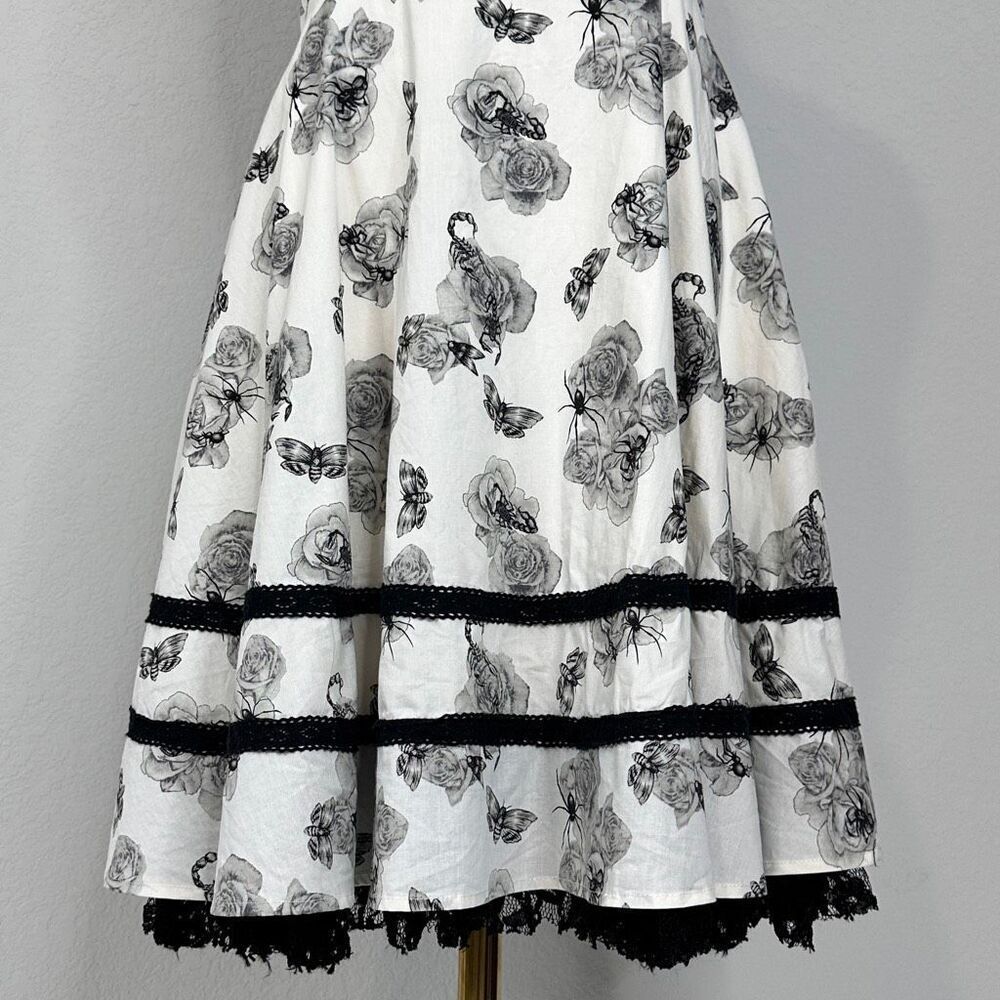 Hot Topic Gothic Rose & Insect Print Fit Flare Dress M Gothic Whimsigoth Spider - Picture 9 of 13